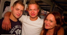 150822_sunset_boat_party_048