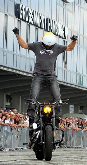 Hamburg Harley Days 2022 Stuntshow Maciej Bielicki