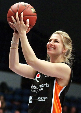 Basket Bowl 2014 Hamburg Nina Bott