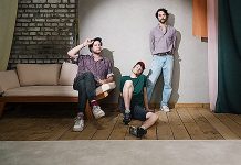 AnnenMayKantereit – Es ist Abend und wir sitzen bei mir