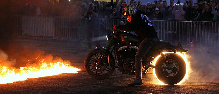 20.05.2023: Motorrad-Stuntshow @ Hamburg Harley Days